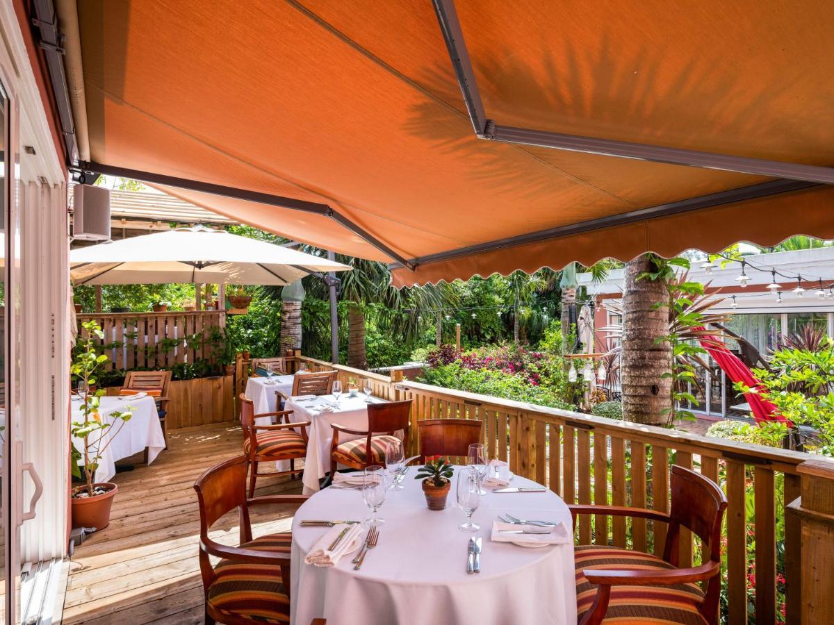 Royal Palms Hotel Hamilton City Екстериор снимка