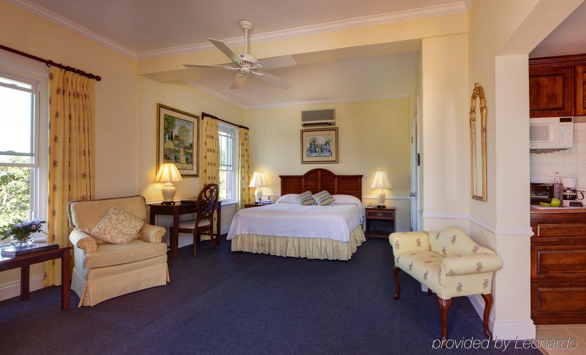 Royal Palms Hotel Hamilton City Екстериор снимка