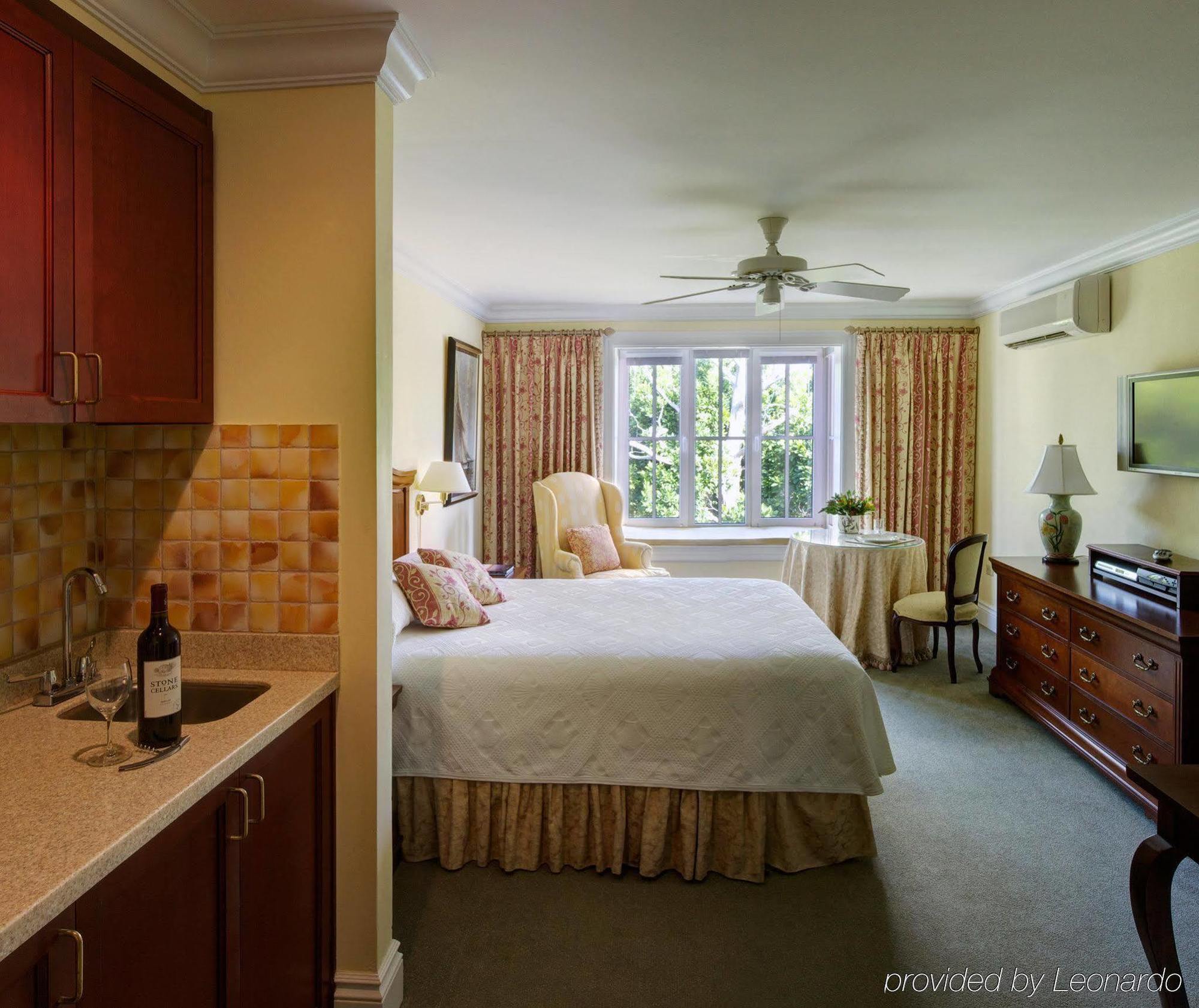 Royal Palms Hotel Hamilton City Екстериор снимка