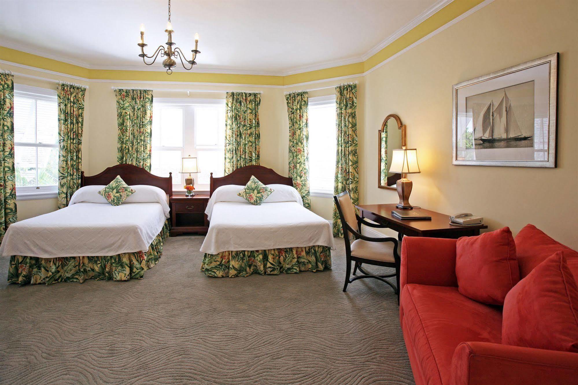 Royal Palms Hotel Hamilton City Екстериор снимка